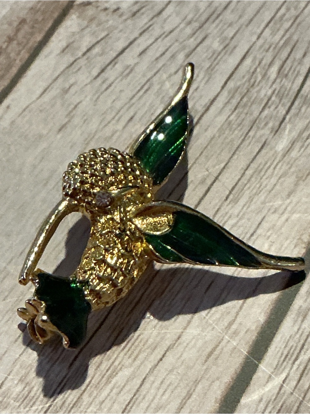 Vintage Gold Tone & Green Hummingbird Pin
